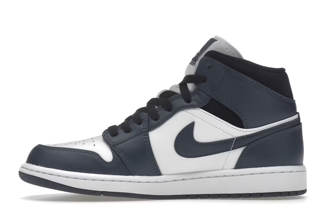 Nike Air Jordan 1 Mid "Armory Navy"