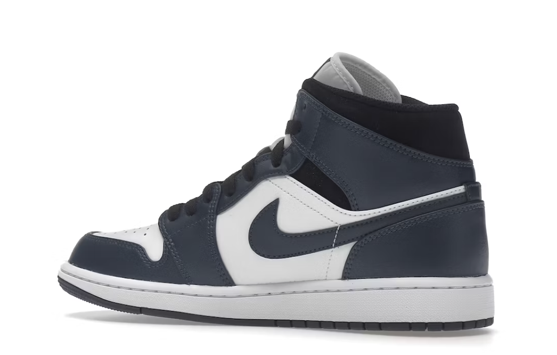 Nike Air Jordan 1 Mid "Armory Navy"