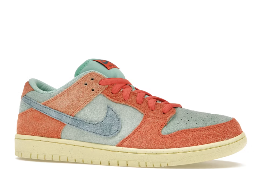 Nike SB Dunk Low "Orange Emerald Rise"