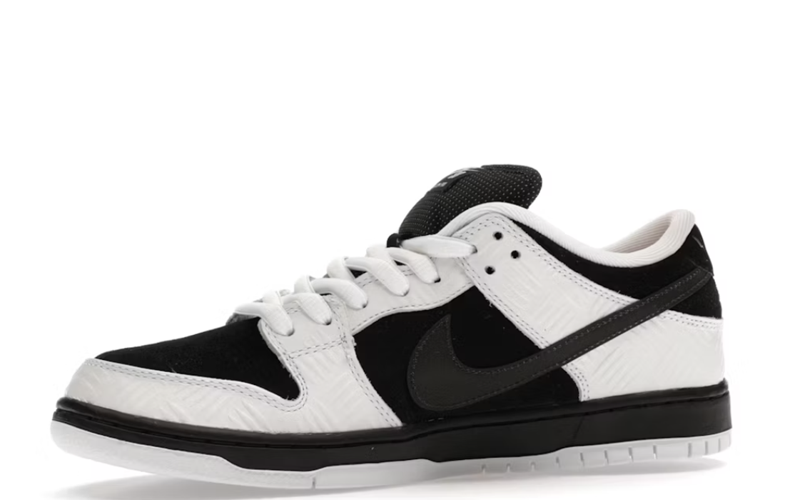 Nike SB Dunk Low "TIGHTBOOTH"