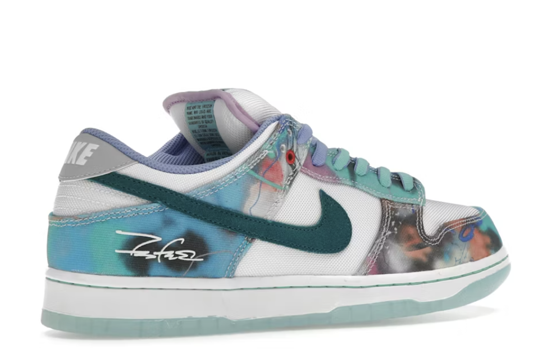 Nike SB Dunk Low "Futura Laboratories Bleached Aqua"