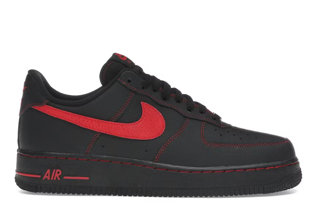 Nike Air Force 1 "Bred"