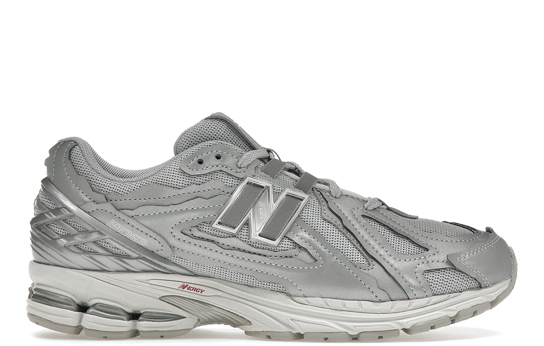 New Balance 1906D "Protection Pack Silver Metallic"